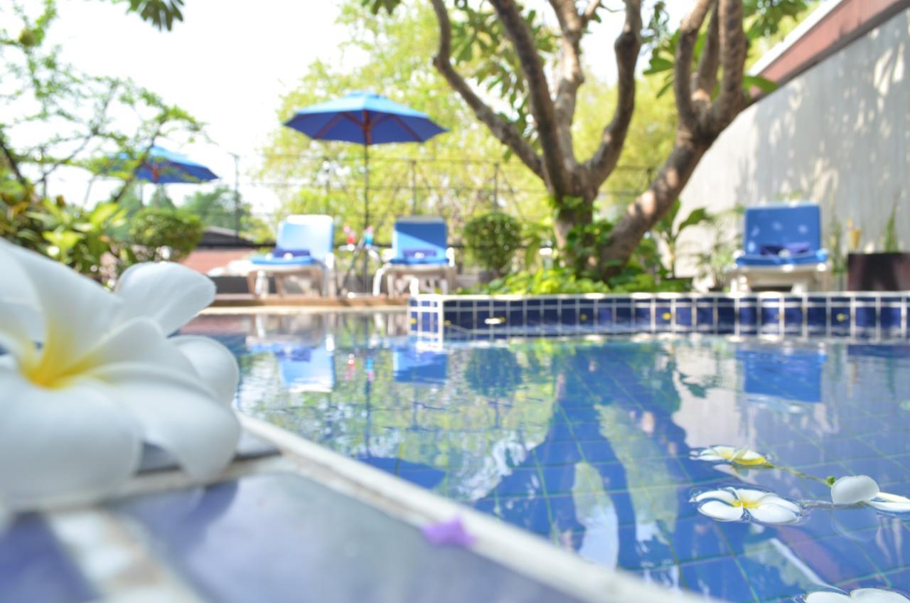 Anya Nana At Sukhumvit Bangkok Hotel Kültér fotó